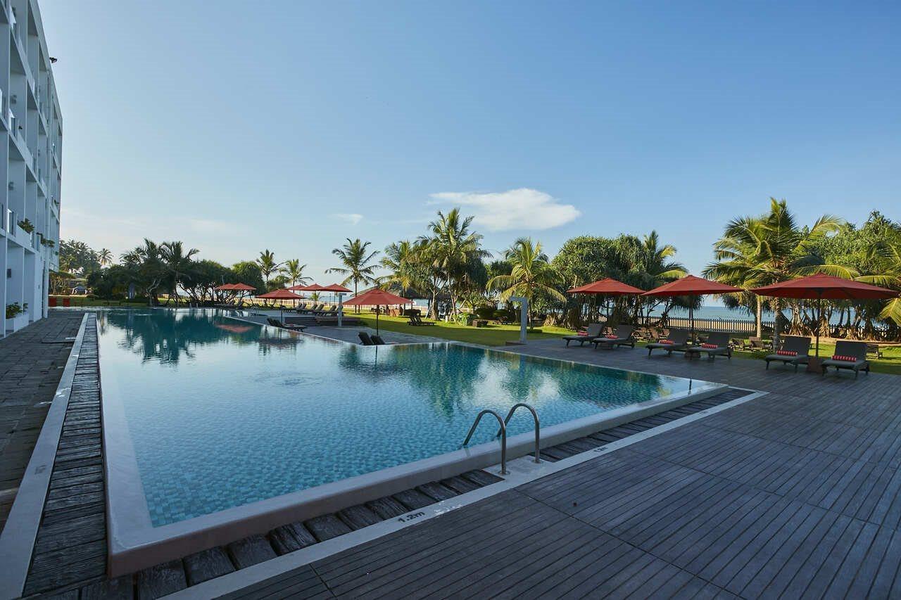 Citrus Waskaduwa Hotel Bentota Bagian luar foto