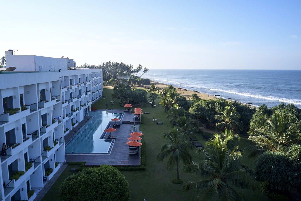 Citrus Waskaduwa Hotel Bentota Bagian luar foto