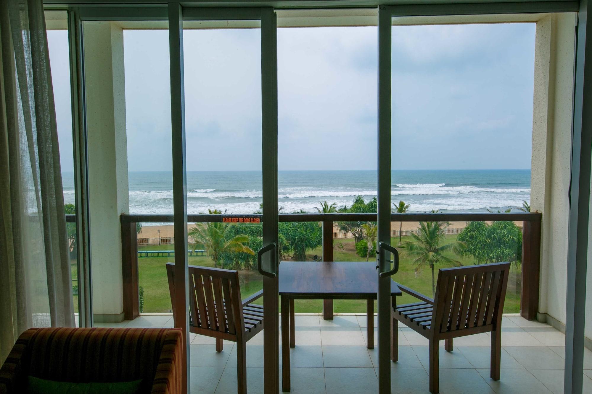 Citrus Waskaduwa Hotel Bentota Bagian luar foto