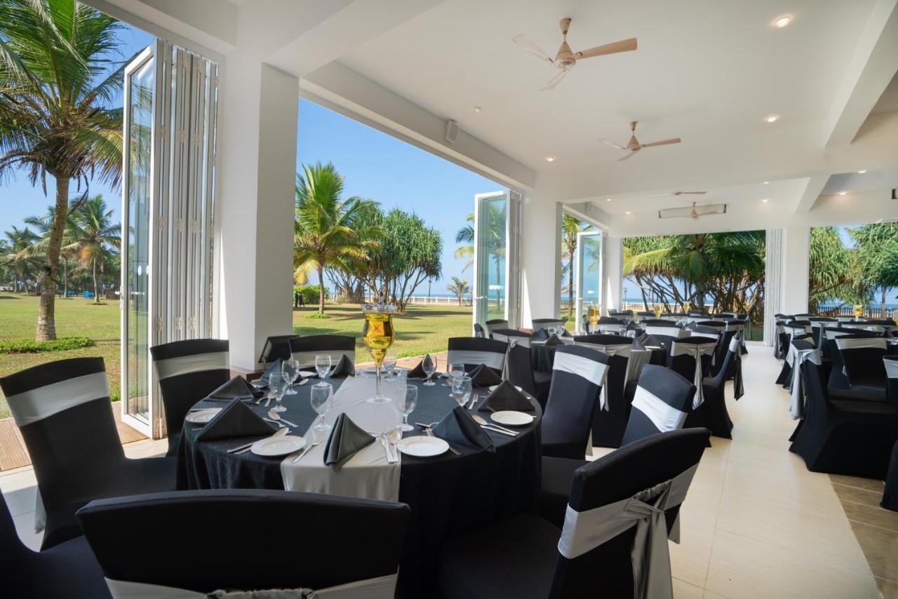 Citrus Waskaduwa Hotel Bentota Bagian luar foto