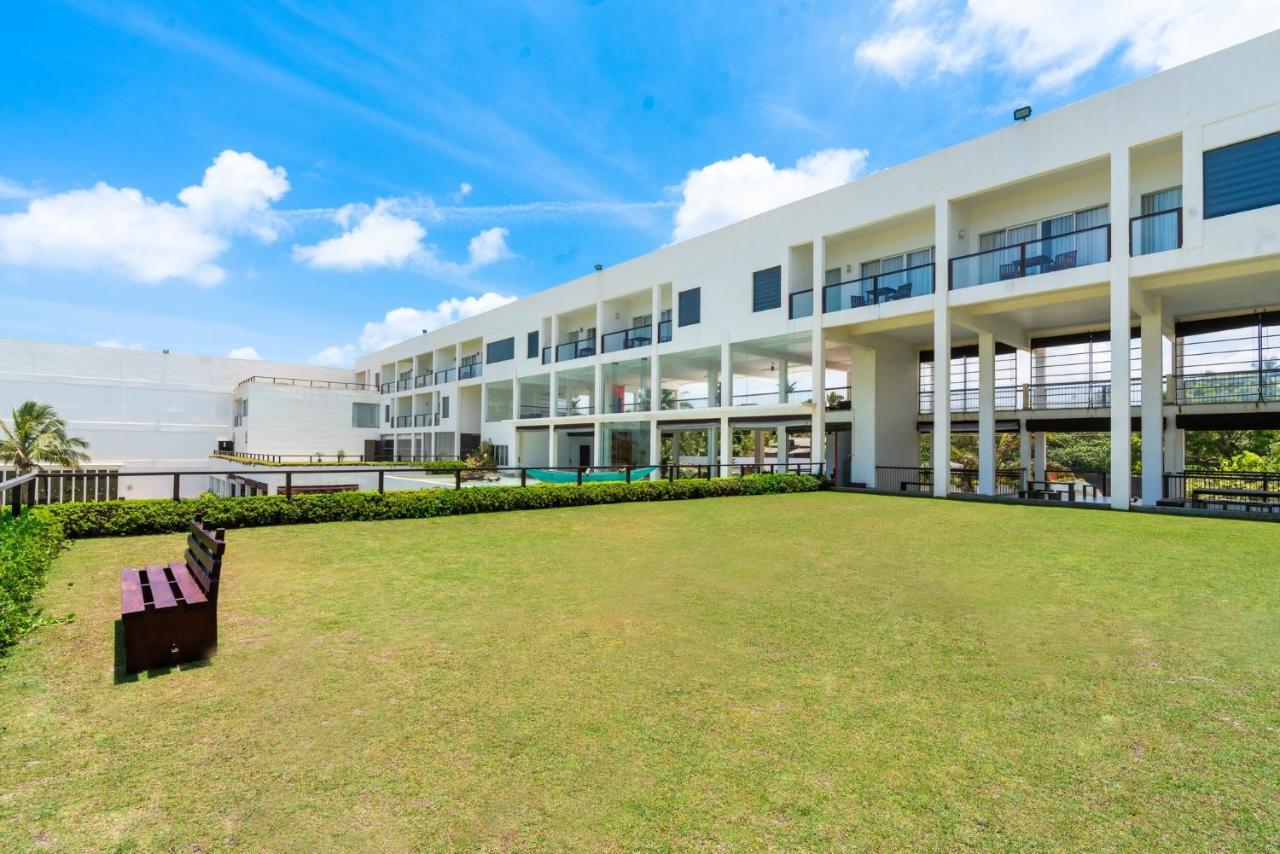 Citrus Waskaduwa Hotel Bentota Bagian luar foto