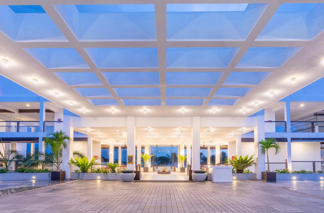 Citrus Waskaduwa Hotel Bentota Bagian luar foto
