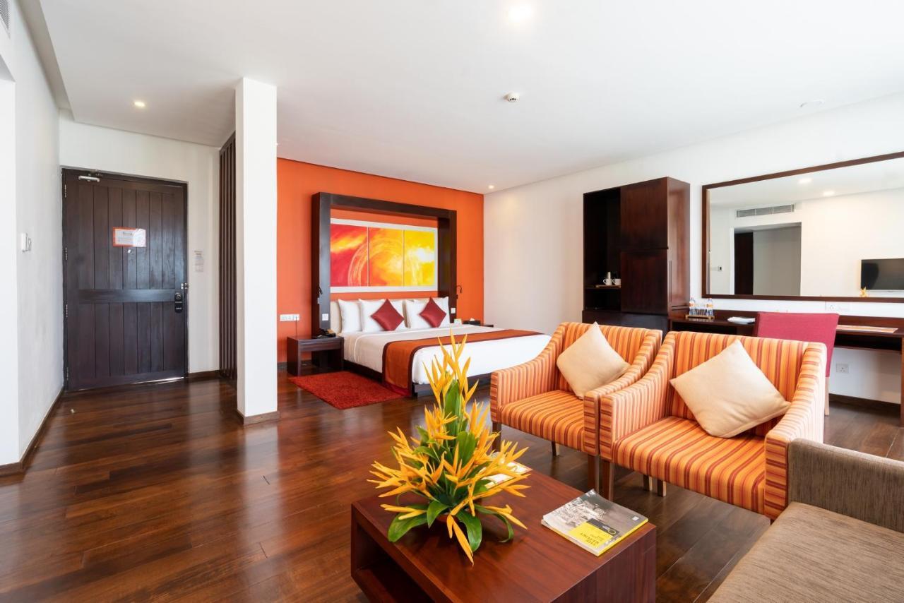 Citrus Waskaduwa Hotel Bentota Bagian luar foto