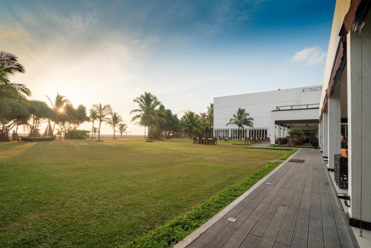Citrus Waskaduwa Hotel Bentota Bagian luar foto