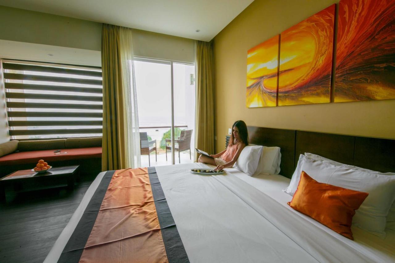 Citrus Waskaduwa Hotel Bentota Bagian luar foto