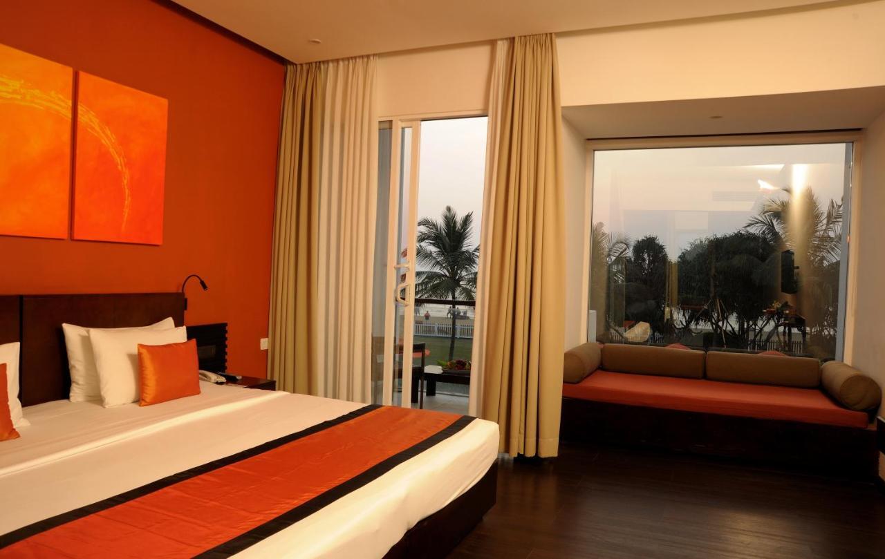 Citrus Waskaduwa Hotel Bentota Bagian luar foto